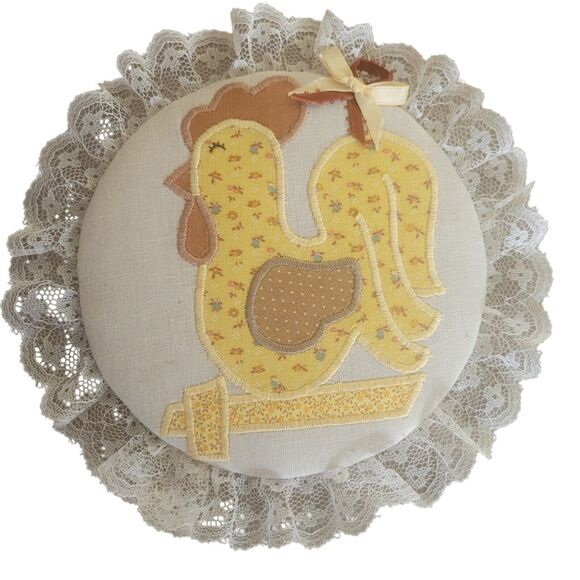 Vintage Chicken Quilted Embroidery Patchwork Quilt Style Wall Art Hen Rooster - Picture 3 of 9